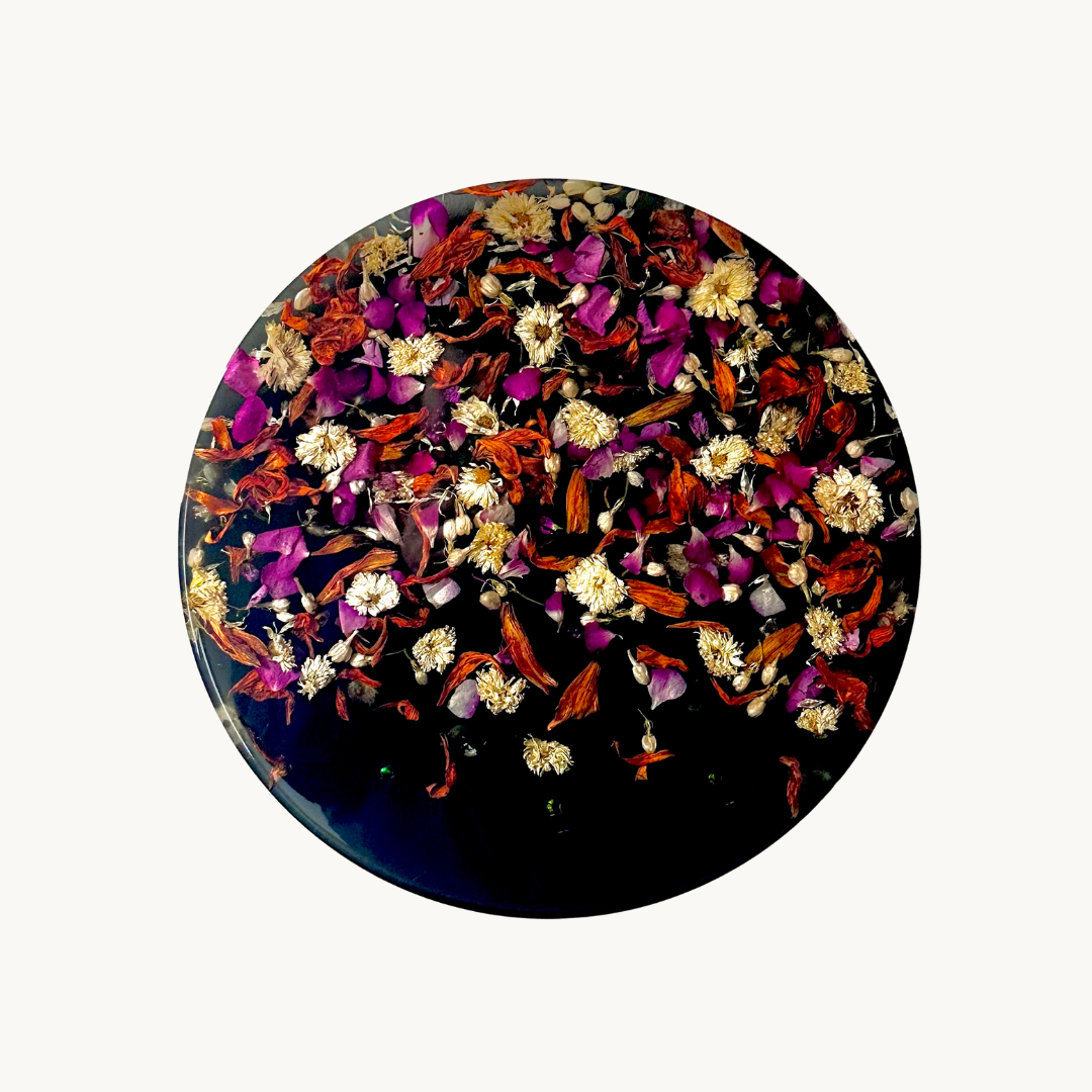 Nightcrawlers - Floral Resin Wall Art – Round Botanical Hanging with Real Dried Flowers