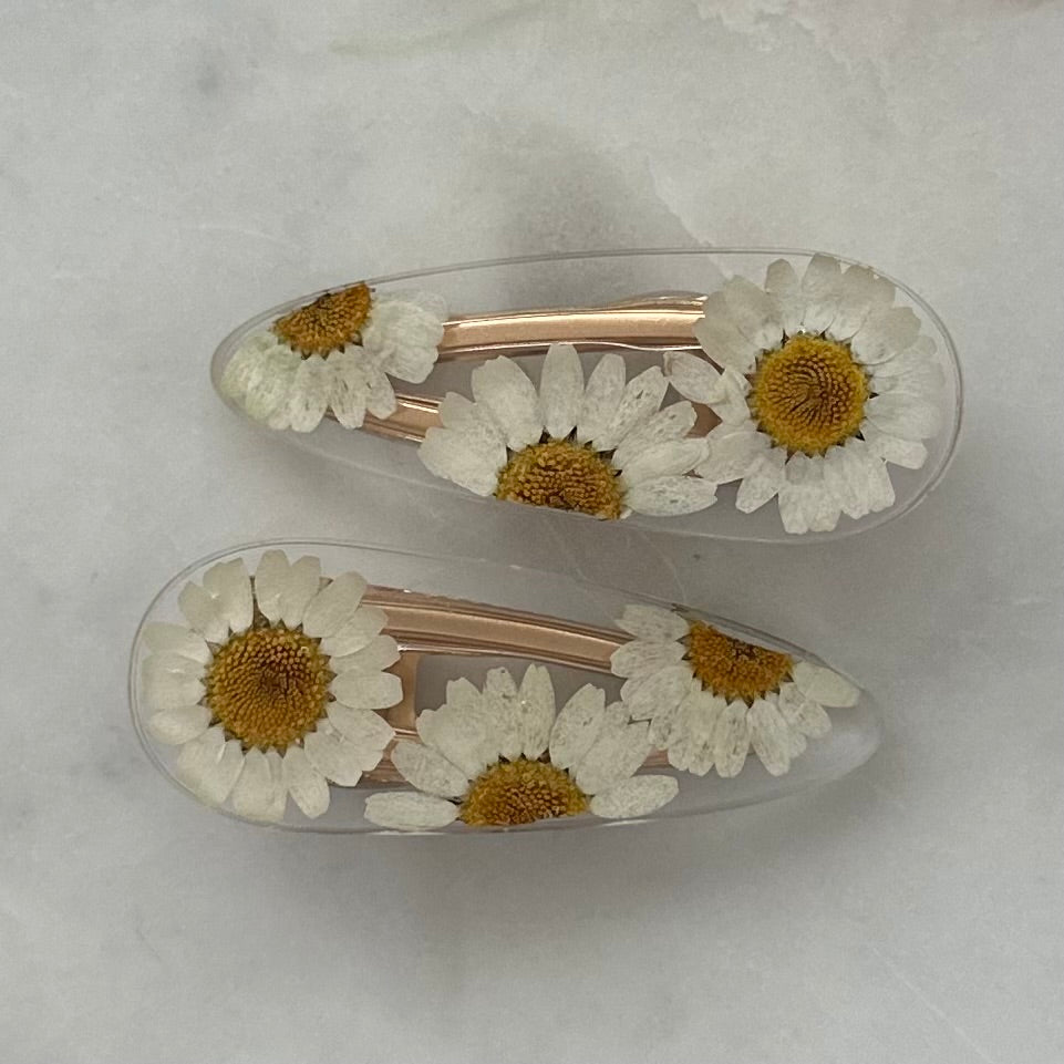 Resin Teardrop Hair Barrettes – Handcrafted with Real Flowers & Shells