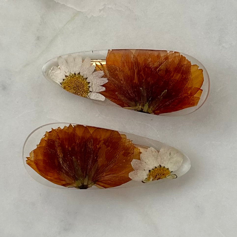 Resin Teardrop Hair Barrettes – Handcrafted with Real Flowers & Shells