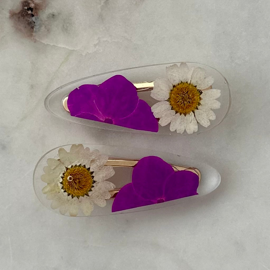 Resin Teardrop Hair Barrettes – Handcrafted with Real Flowers & Shells