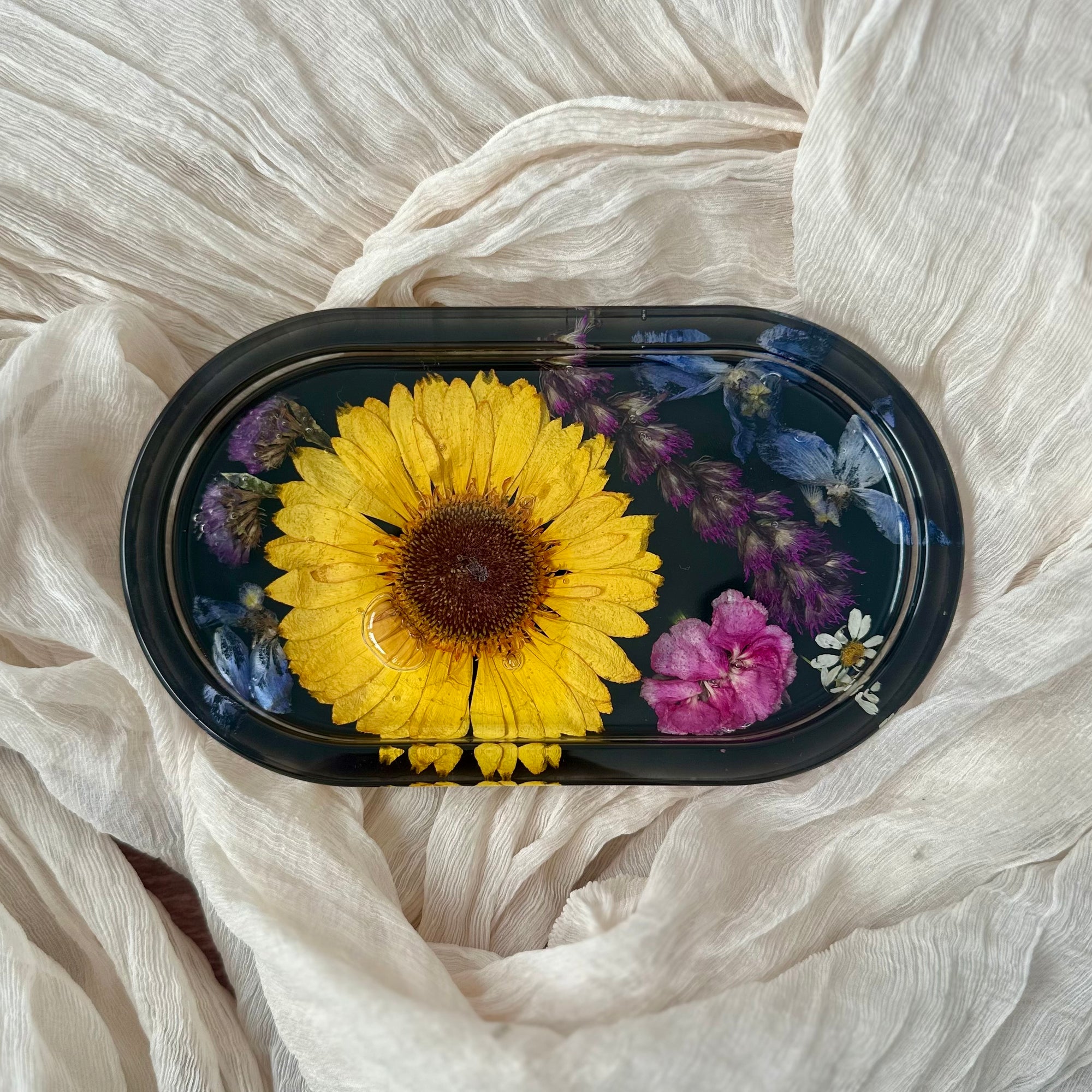 Small Resin Trinket Tray – Real Yellow Hydrangea & Wildflowers