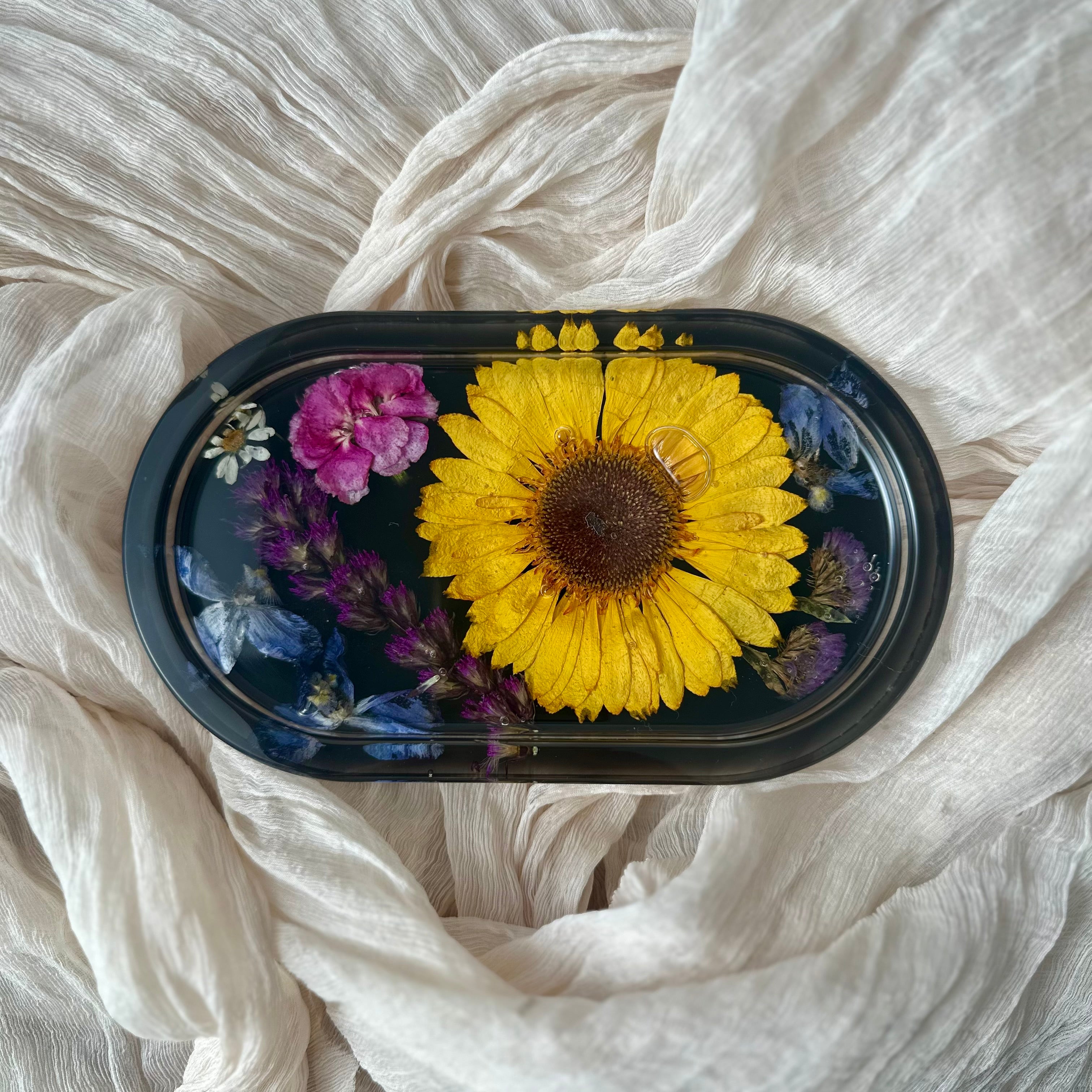 Small Resin Trinket Tray – Real Yellow Hydrangea & Wildflowers