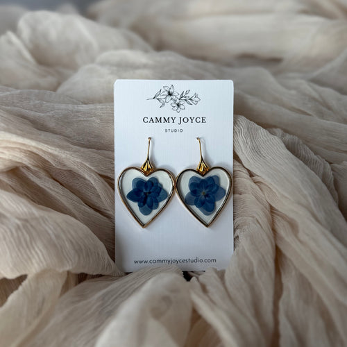 Blue Hydrangea Heart Drop Earrings – Gold Floral Resin Earrings